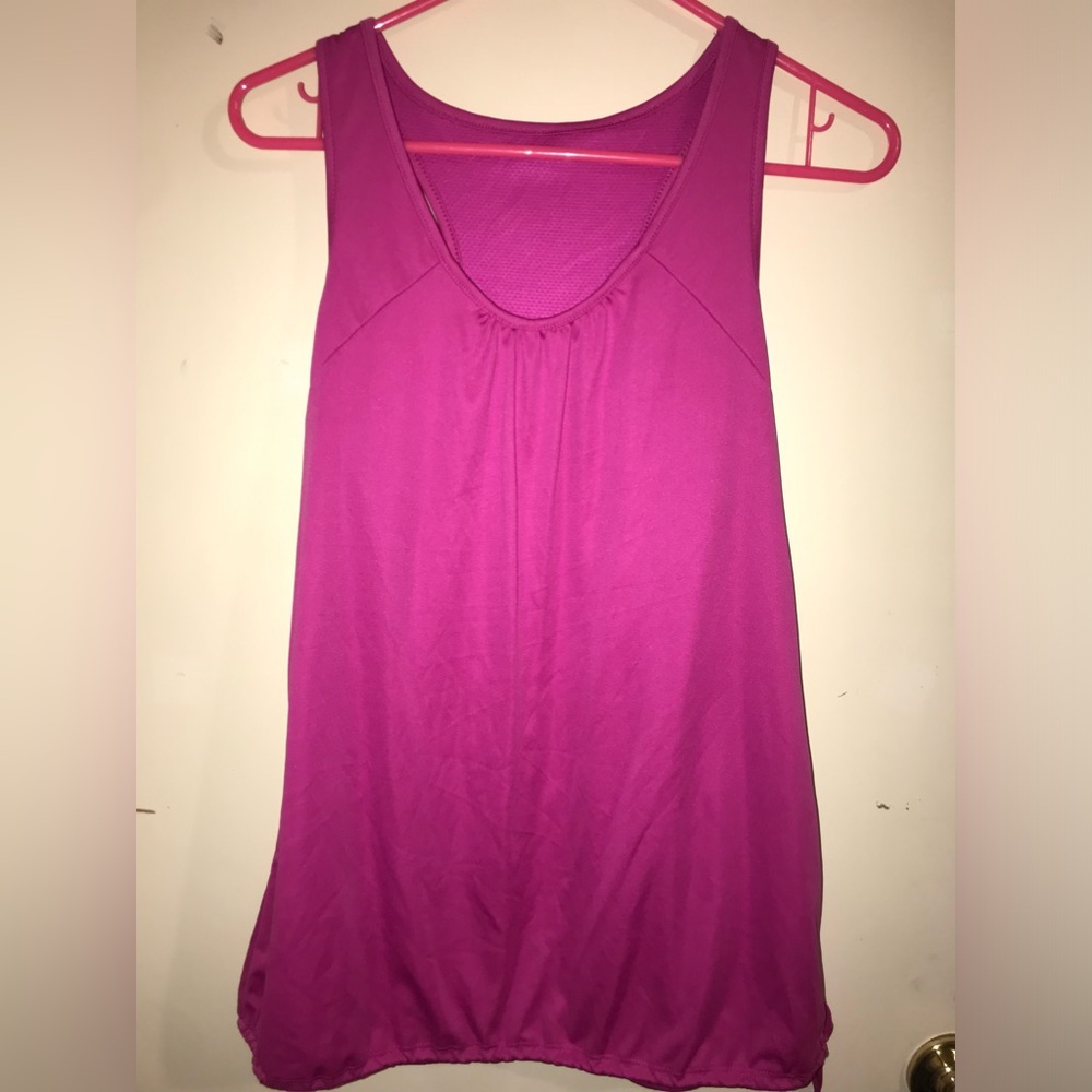 Athletic tank top